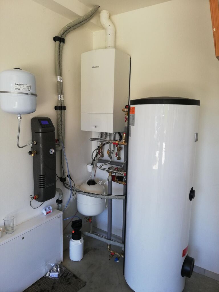 Rodinný dom pri Sabinove s kondenzačným kotlom a solárnymi kolektormi, realizácia ENERTOP