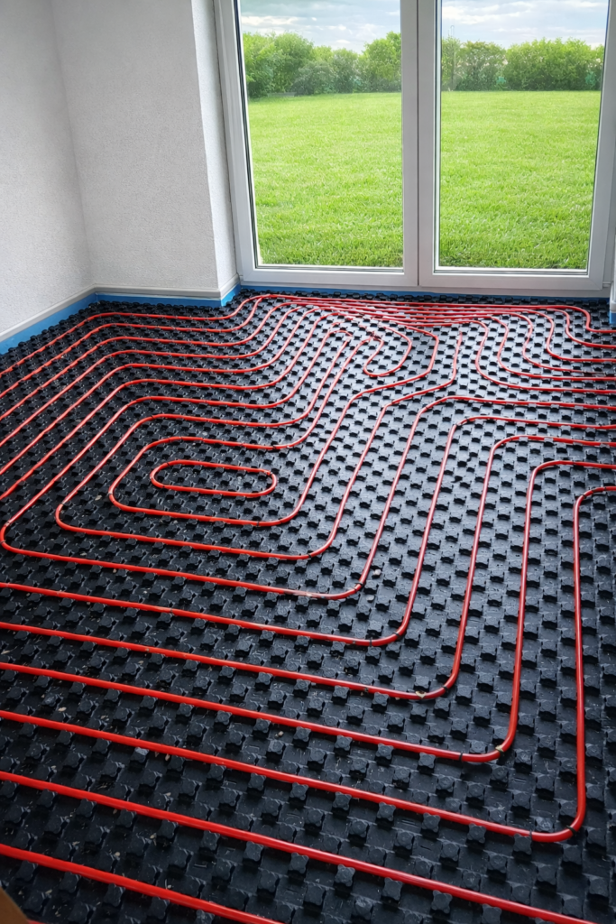 Podlahové kúrenie Rehau v novostavbe - rezidencii v Košiciach - Enertop