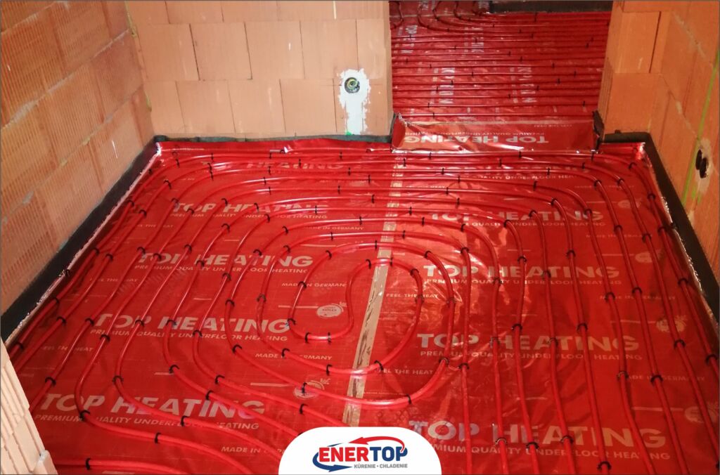 Odborná montáž podlahového kúrenia v dvojpodlažnej novostavbe v Košiciach.