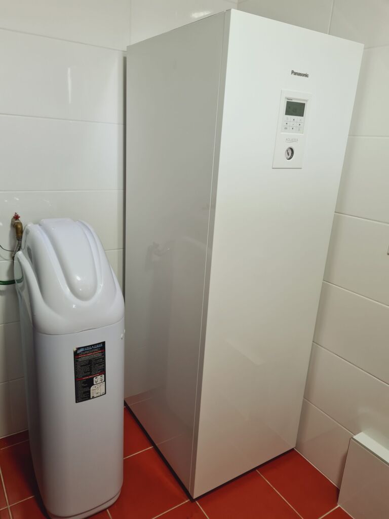 Tepelné čerpadlo Panasonic Aquarea nainštalované v rodinnom dome v Bardejove, realizácia Enertop